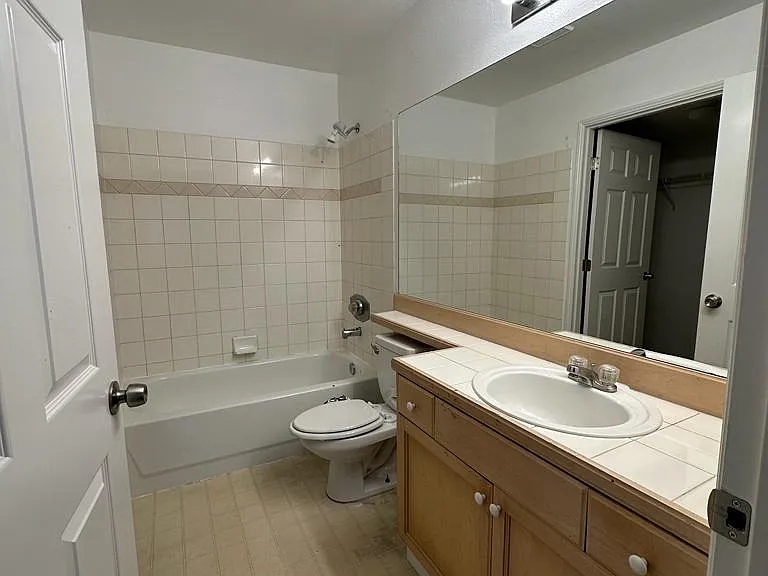 25235 SE Klahanie Blvd #N103 — Photo 10