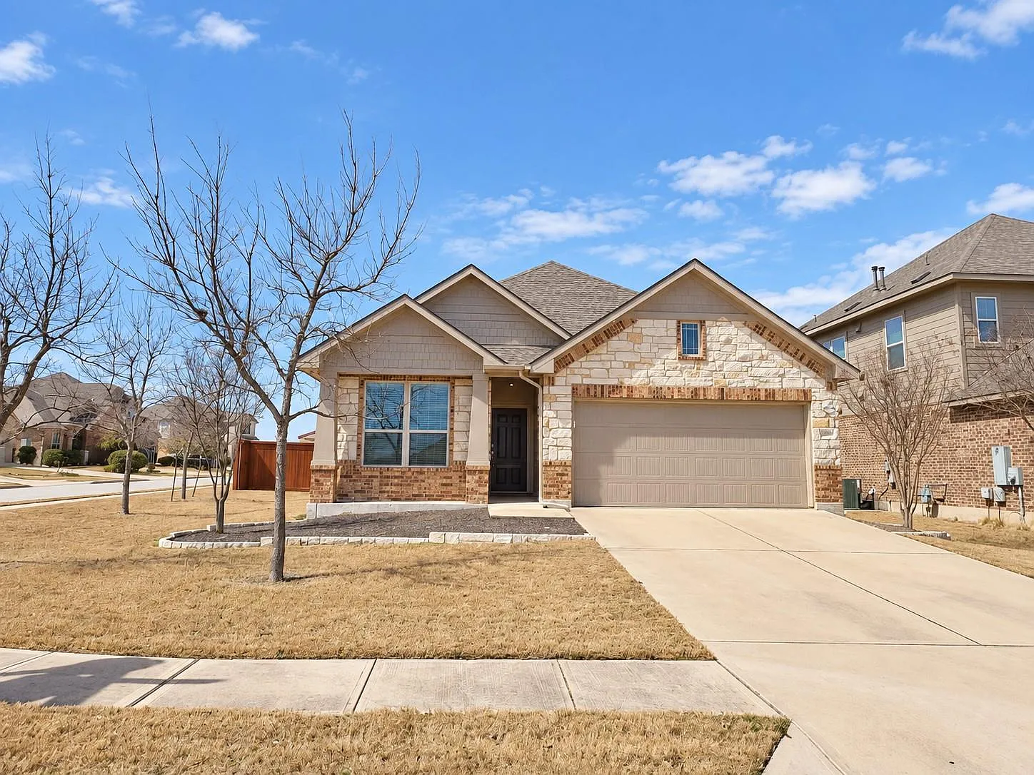 3 bed, 2.0 bath, 1762 sqft, $2,300 — Photo 1