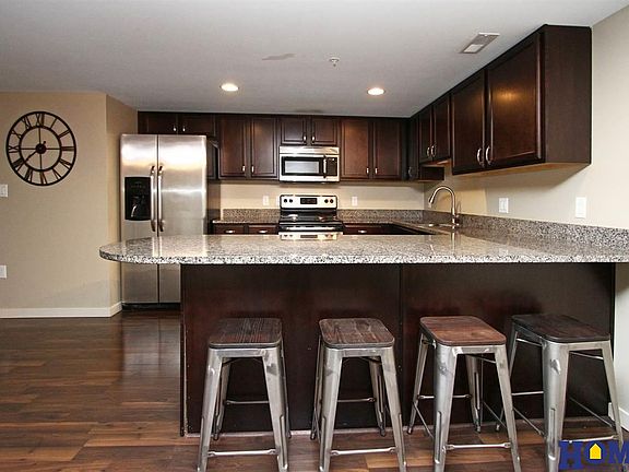 4th image of 1001 O St APT M02