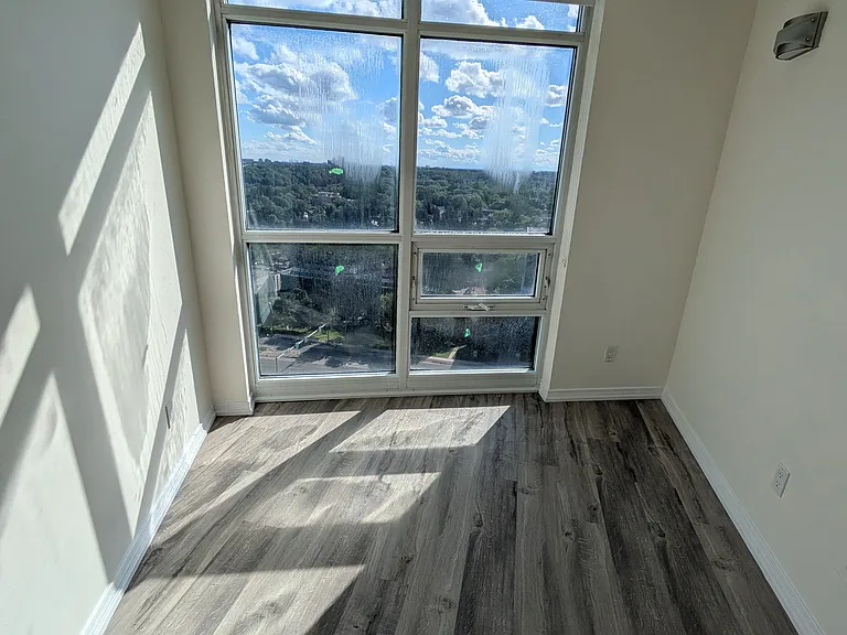 30 Harrison Garden Blvd #1906 — Photo 18