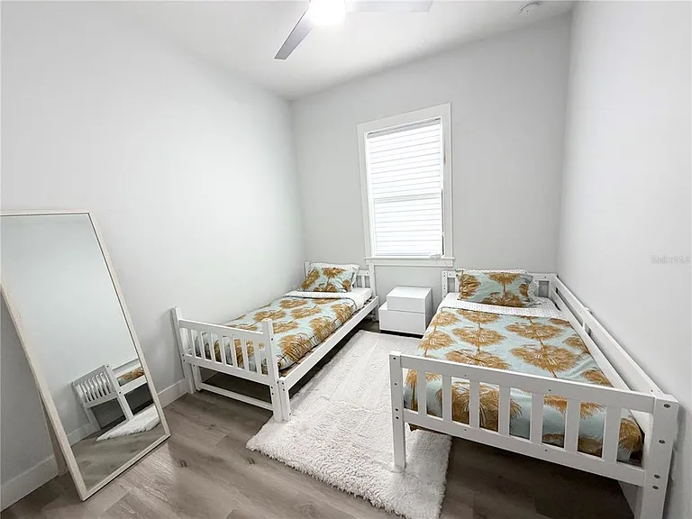 4722 Neptune Rd — Photo 16