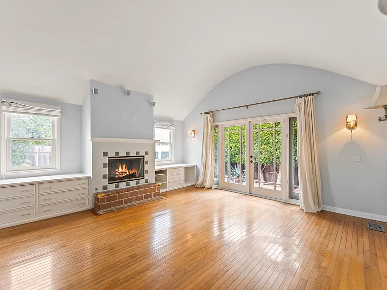 10342 Keswick Ave — Photo 13
