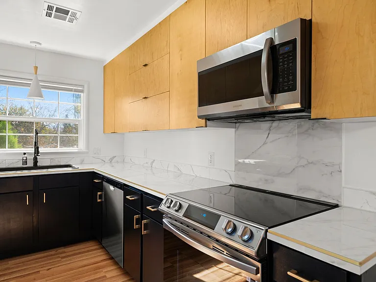 560 N Keene Way Dr — Photo 9