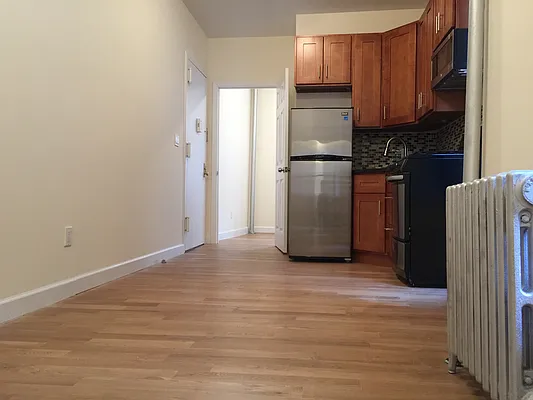 Rented by GPA Realty | media 25