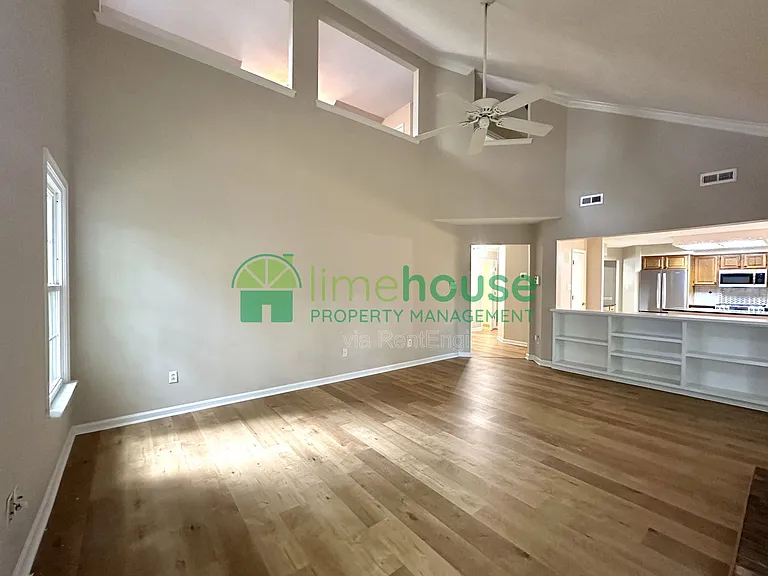 2849 Crossings Dr — Photo 12