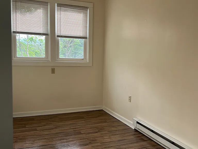 45 Summit Ave — Photo 14