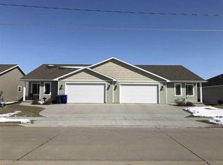 500 W Elm Dr, Little Chute, WI 54140