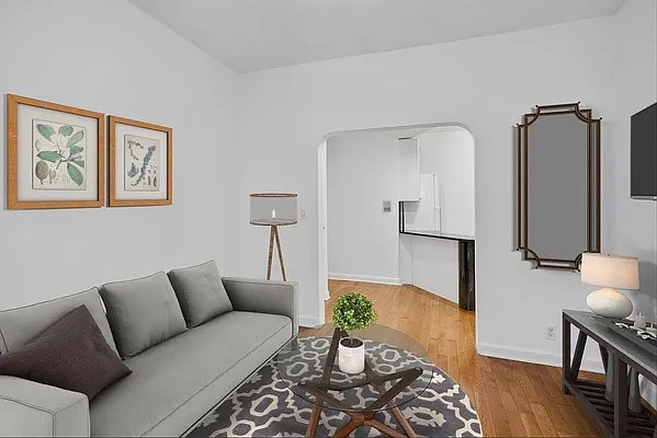 Rented by CitySites Real Estate Group | media 9