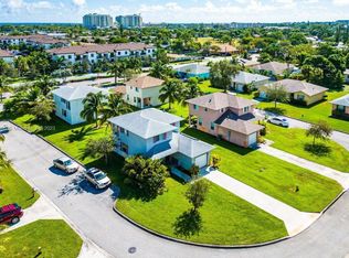 124 Ocean Breeze Cir, Boynton Beach, FL 33435