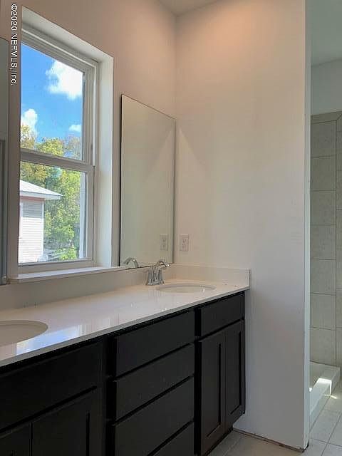 2nd image of 406 W 6th St