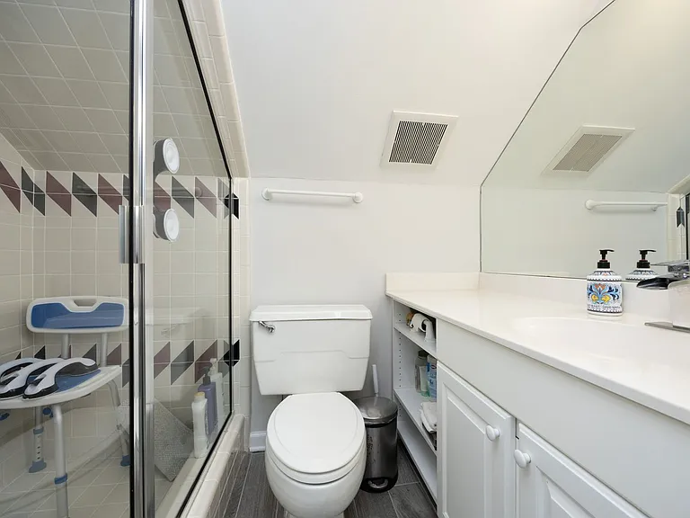 506 Bayberry Dr — Photo 28
