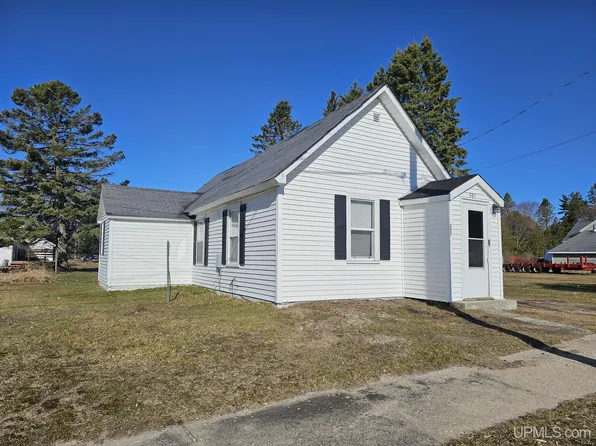 507 Alger Ave, Manistique, MI 49854
