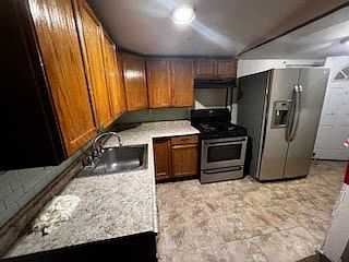 4th image of 4011 Harper Ave Floor 1