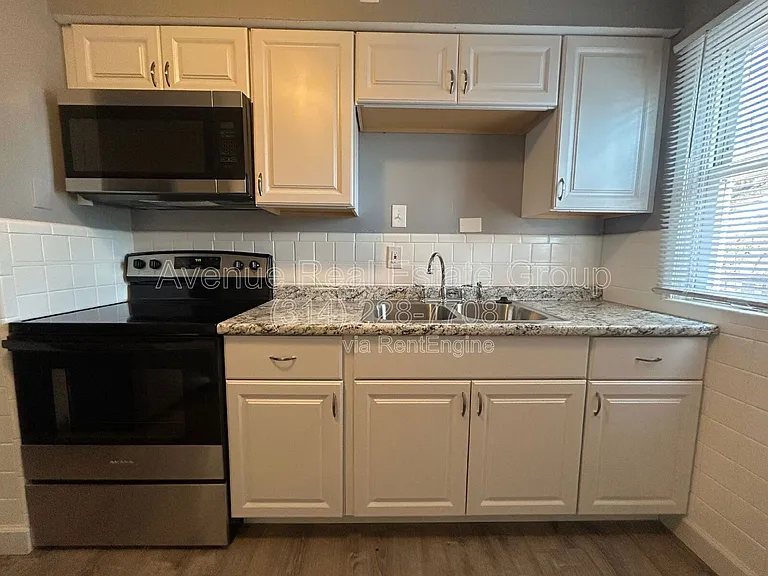 8306 Whitewater Dr — Photo 8