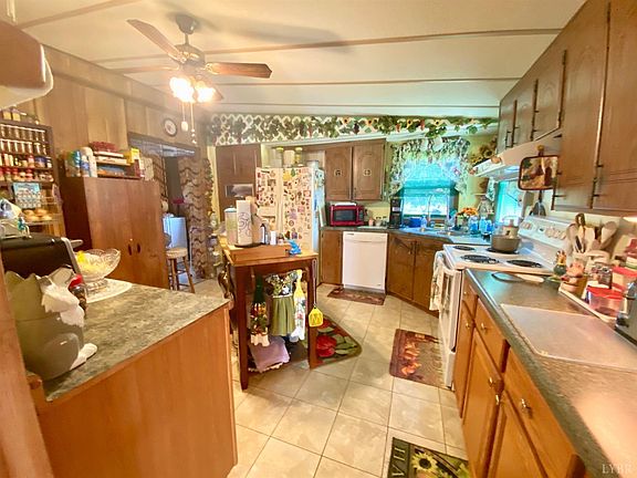 2nd image of 1117 Walnut Springs Dr