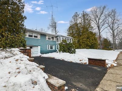 286 Ridgewood Blvd N, Township Of Washington, NJ, 07676