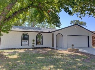 1009 W Memphis St, Broken Arrow, OK 74012