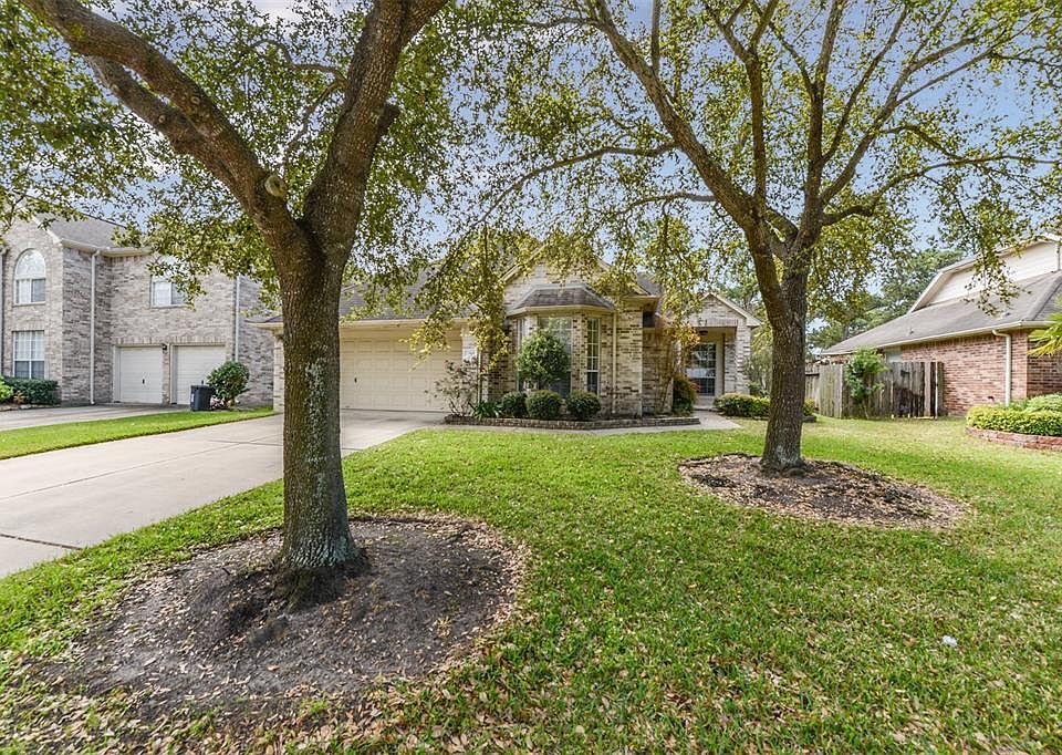 1st image of 17515 Fairgrove Park Dr