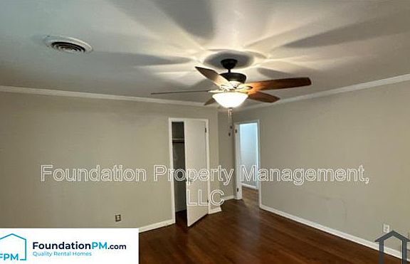4th image of 1633 Estate Dr