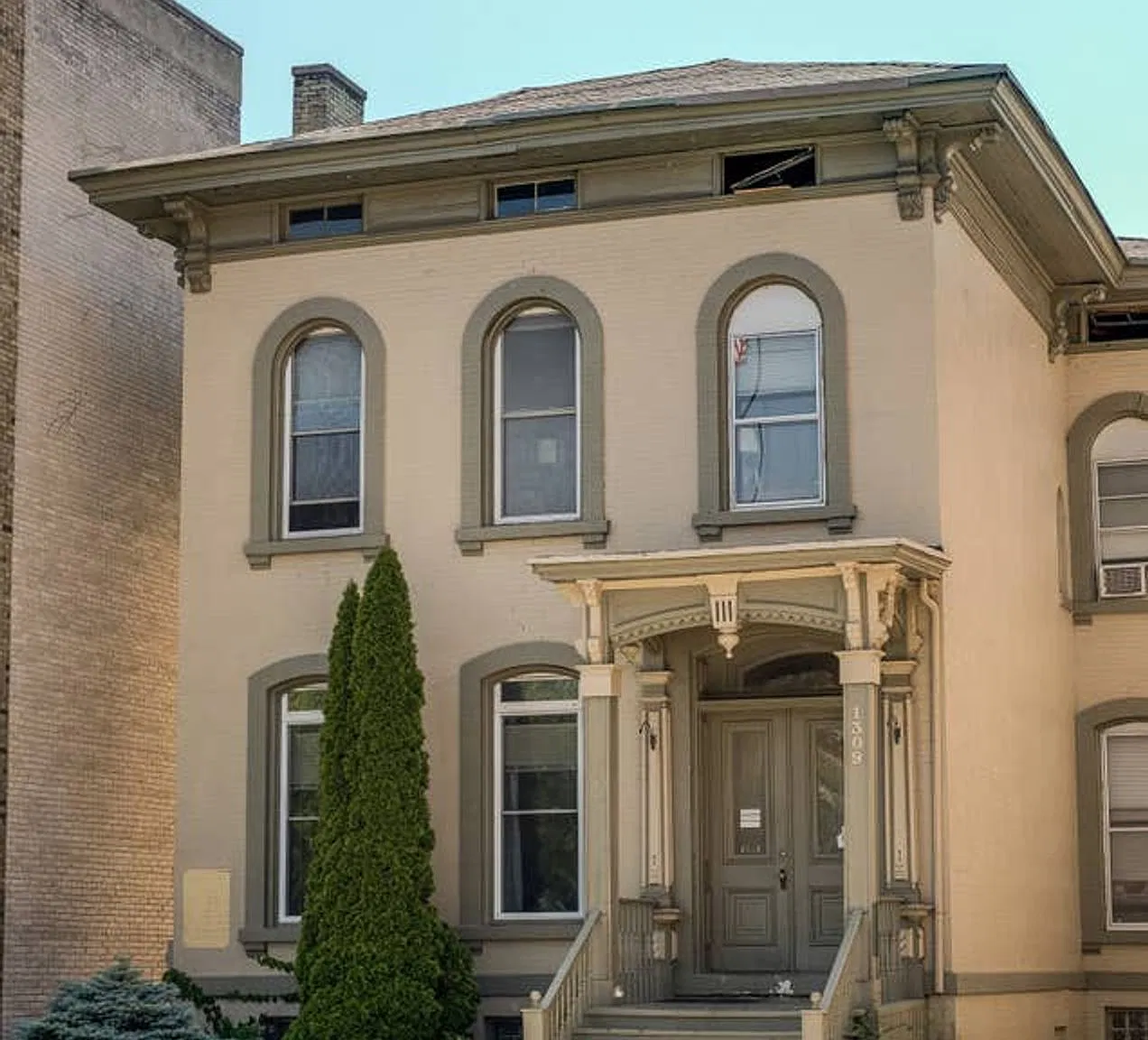 1309 Cass — Photo 2