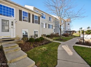 803 Hidden Creek Ln, North Aurora, IL