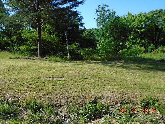 2nd image of 247 Pleasant Dr