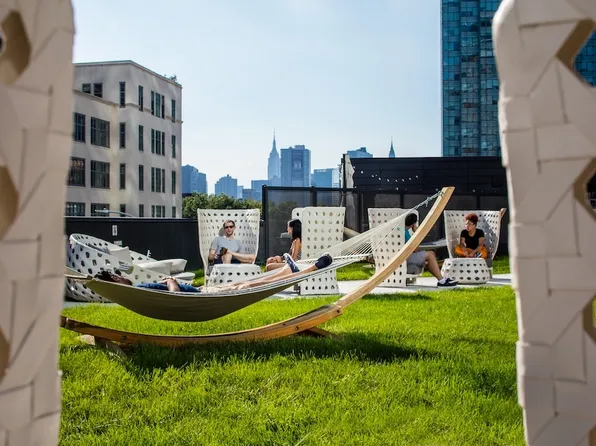 44-28 Purves Street image 10 of 15