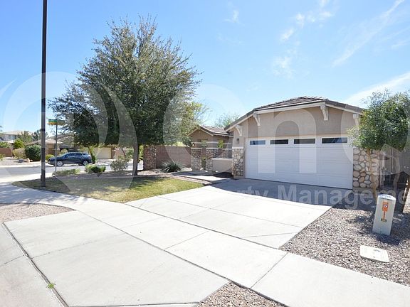 2nd image of 3033 E Tonto Dr