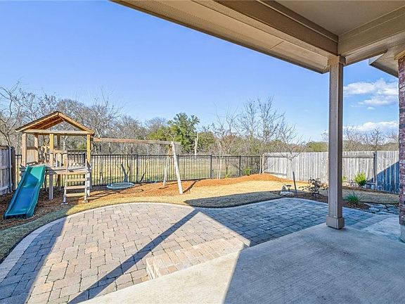 2nd image of 5905 Scenic Lake Dr