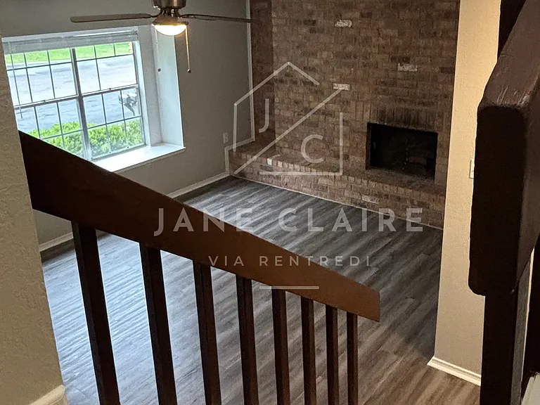 336 Mill Creek Cir — Photo 5