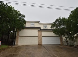 921-923 Sagewood Trl, San Marcos, TX 78666
