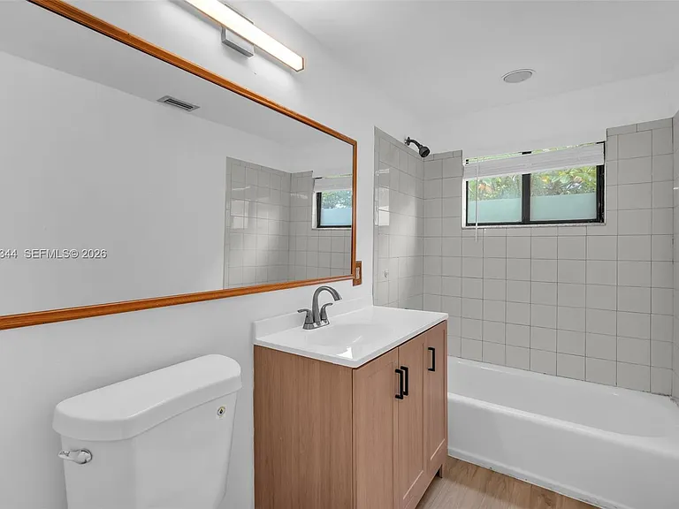 5096 SW 28th Ter — Photo 24