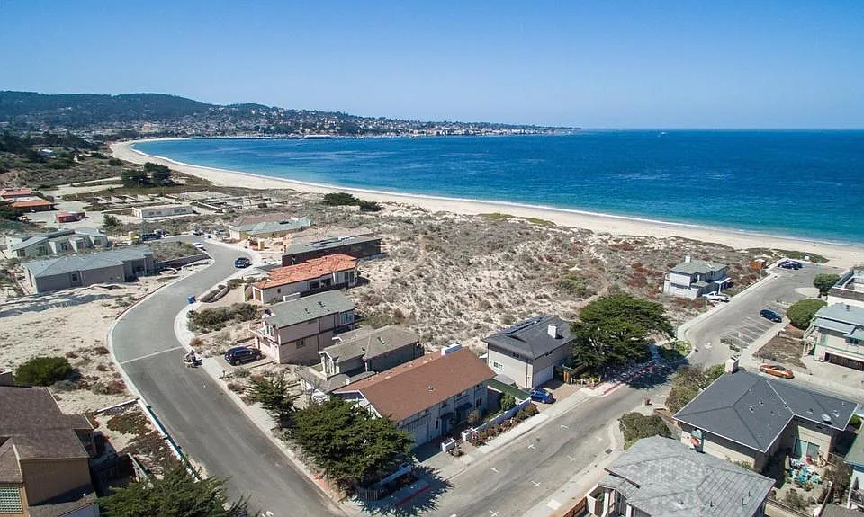 80 Beach Way