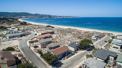 80 Beach Way Photo 1