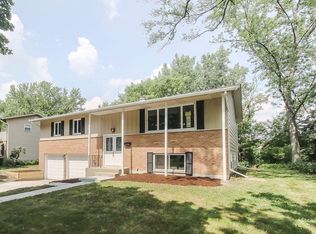 254 N Morris Dr, Palatine, IL 60074