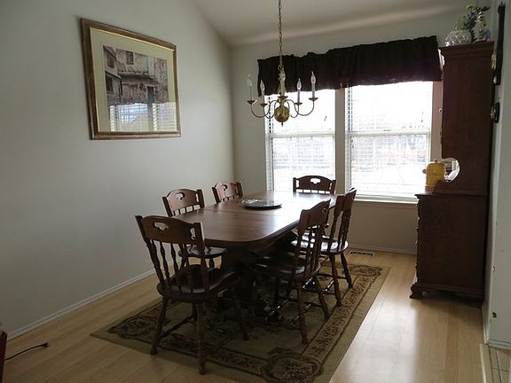 3rd image of 2087 Green Bridge Ln