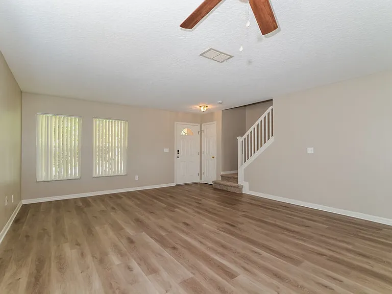4729 Barbados Loop — Photo 5