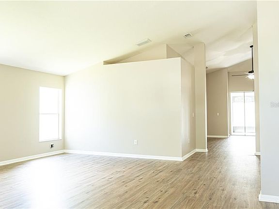 4th image of 8911 Aberdeen Creek Cir