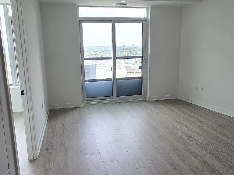 2495 Eglinton Ave W #1613 — Photo 6