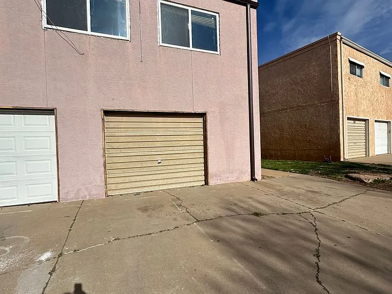 313 Innsdale Ter — Photo 14