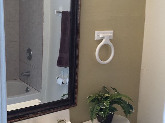 5th image of 1819 Maple Ave #2