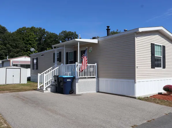 22 Bell Drive, Salem, NH 03079