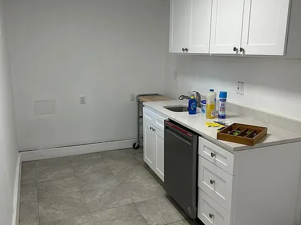 466 W 166th St #4, New York, NY 10032