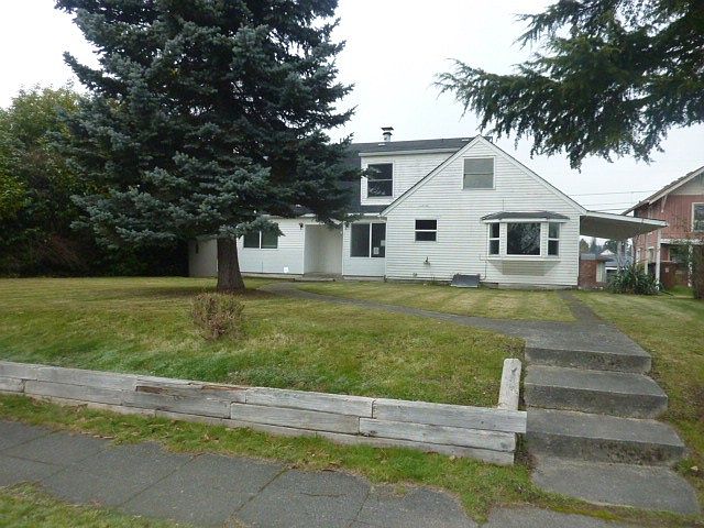 1st image of 1011 S 61st St