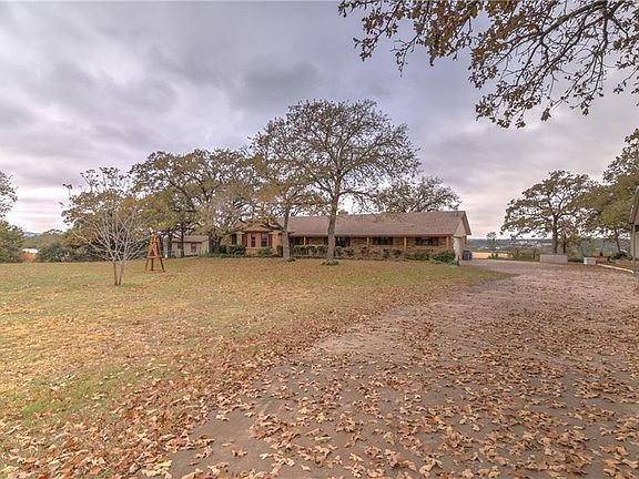 4th image of 2720 Andrews Cir
