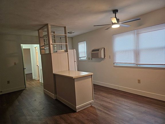 3rd image of 112 W Hamilton Ave #102HAM