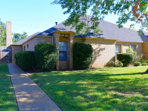 6016 Plantation Dr, Tyler, TX 75703