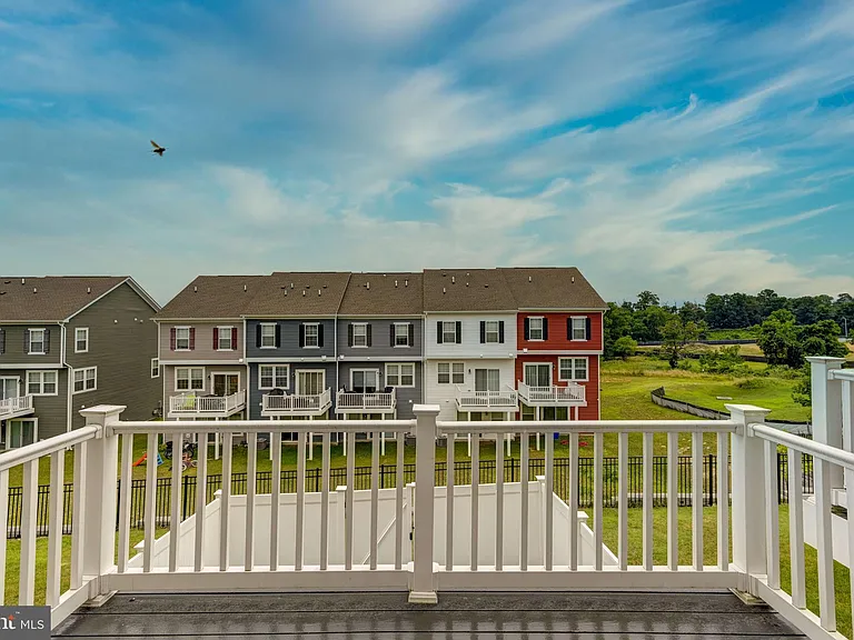 5059 Silver Oak Dr — Photo 35