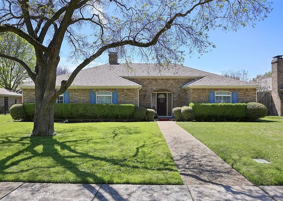 1st image of 1000 Serenade Ln