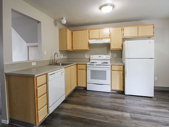 5th image of 900-962 Olney St #952